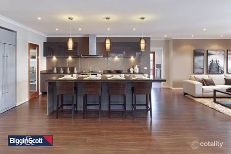 Property photo of 2 Mountainview Boulevard Cranbourne North VIC 3977
