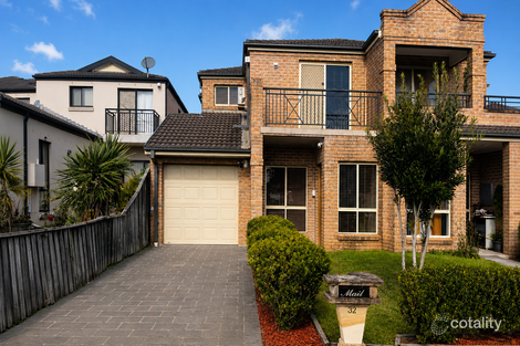32 Nile St, Fairfield Heights, NSW 2165