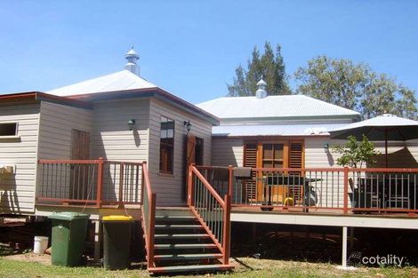 26 Leigh St, West End, QLD 4810