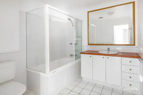 Property photo of 33/100 Cotlew Street Southport QLD 4215