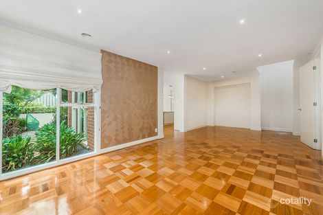 Property photo of 23 Rossfield Avenue Kew VIC 3101