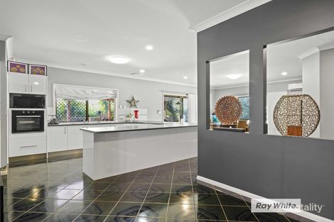 Property photo of 19 Teasel Crescent Forest Lake QLD 4078