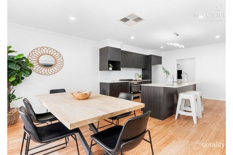 Property photo of 15 Exford Loop Bourkelands NSW 2650