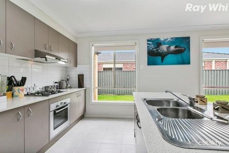 Property photo of 45 Pomegranate Way Pakenham VIC 3810