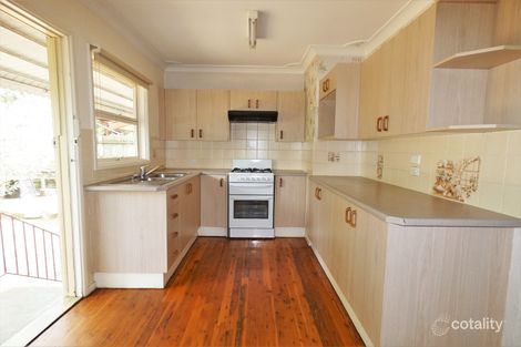 Property photo of 48 Centre Crescent Blaxland NSW 2774
