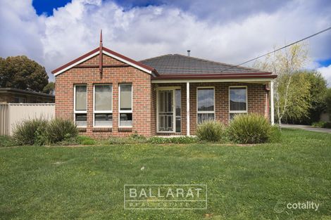 1/4 Rowan Pde, Wendouree, VIC 3355