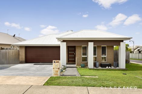 15 Avondale Dr, Thornton, NSW 2322
