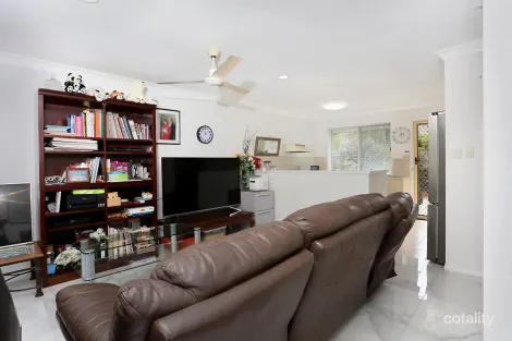 17/125 Hansford Rd, Coombabah, QLD 4216