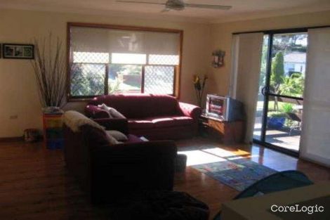 Property photo of 32 Arunta Drive Thirroul NSW 2515