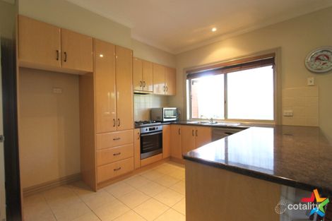 Property photo of 11 Darnley Way Mooroolbark VIC 3138