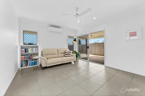 Property photo of 9 Zenith Place Pallara QLD 4110
