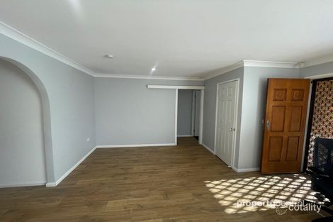 Property photo of 10 Paul Close Cranebrook NSW 2749