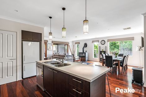 Property photo of 4 Luscombe Court Berwick VIC 3806