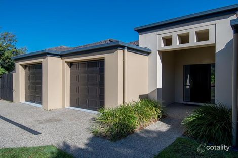 Property photo of 2 Parnham Court Arundel QLD 4214