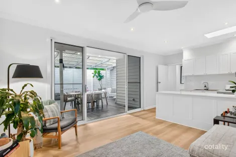 Property photo of 13A Queens Avenue Avalon Beach NSW 2107