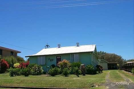 9 Bathurst St, Elliott Heads, QLD 4670