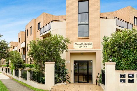 Property photo of 15/16-24 Lydbrook Street Westmead NSW 2145