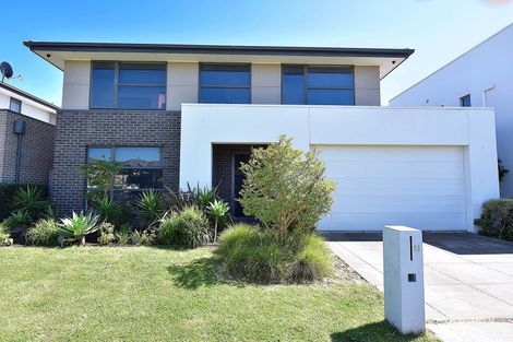 Property photo of 11 Ashberg Drive Waterways VIC 3195