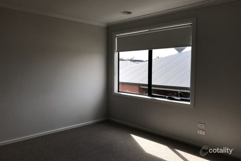Property photo of 2/12 Kulana Lane Tarneit VIC 3029