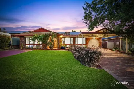 Property photo of 5 Hakea Court St Clair NSW 2759