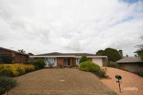 7 Neeangarra Cres, Hallett Cove, SA 5158
