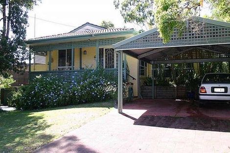 1 Poplars Ave, Bateau Bay, NSW 2261