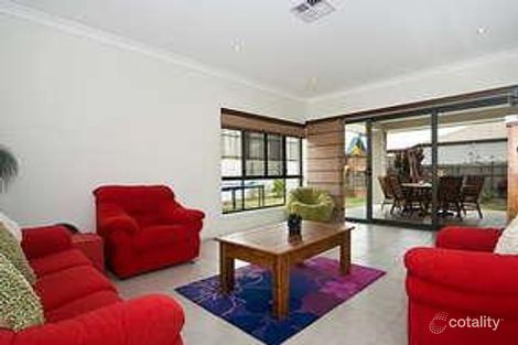 Property photo of 16 Hillview Crescent Little Mountain QLD 4551