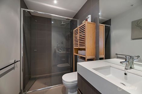 Property photo of 310/76 Keilor Road Essendon North VIC 3041