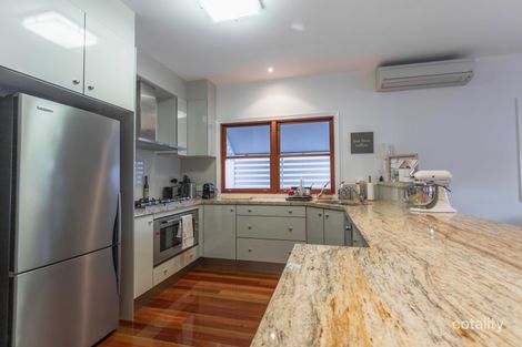 Property photo of 32 Illidge Street Coorparoo QLD 4151