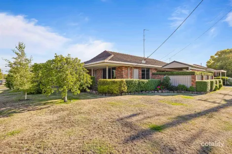 Property photo of 95 Grandview Grove Wendouree VIC 3355