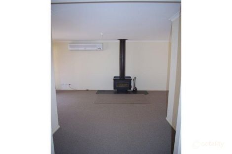 Property photo of 19 Wiggins Place Wallan VIC 3756