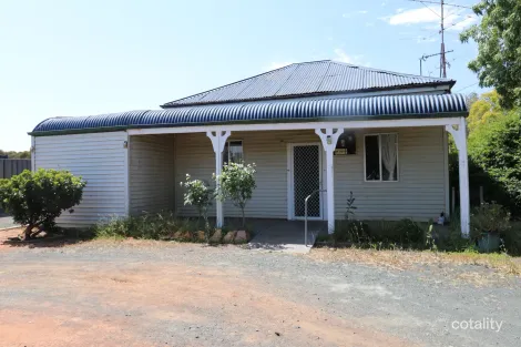 91 Pine St, West Wyalong, NSW 2671