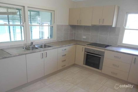 7 Florence St, Kallangur, QLD 4503
