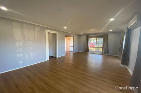 Property photo of 51 Sunbird Crescent Hoppers Crossing VIC 3029