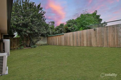 Property photo of 33 Macquarie Circuit Forest Lake QLD 4078