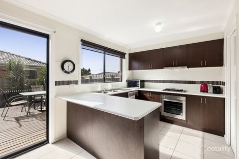 Property photo of 13 Esta Court Carrum Downs VIC 3201