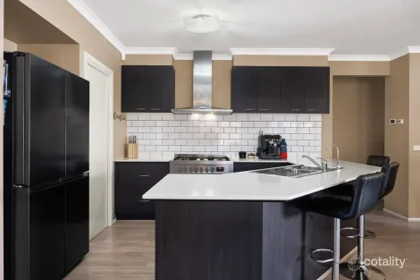 Property photo of 43 Dalray Crescent Kurunjang VIC 3337