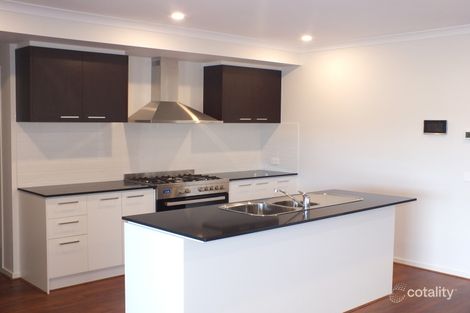 30 Gateau Dr, Werribee, VIC 3030