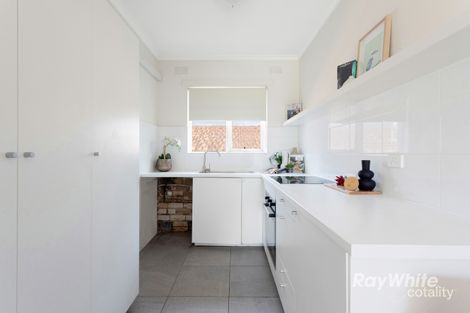 Property photo of 8/22 Kokaribb Road Carnegie VIC 3163