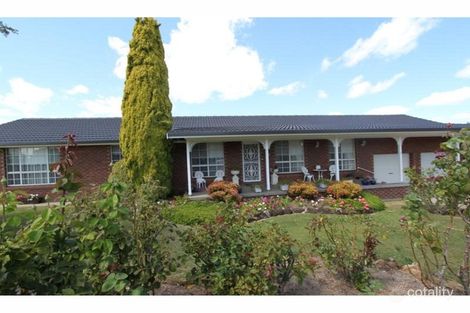 Property photo of 1 Bullock Place Kelso NSW 2795