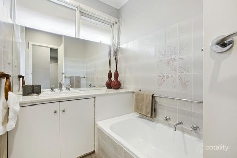 Property photo of 2/2 William Street Ringwood VIC 3134