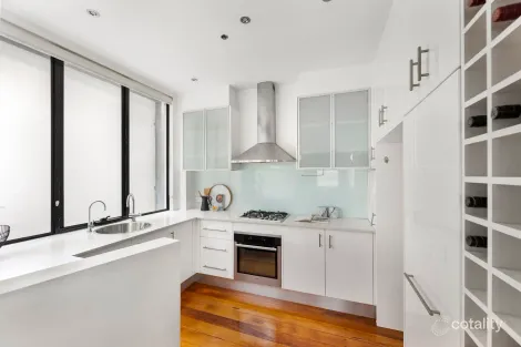 Property photo of 2/9-13 Anthony Street Melbourne VIC 3000