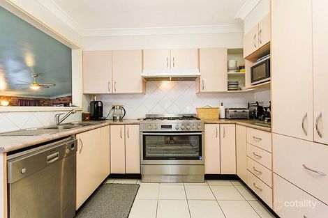 Property photo of 37 Renfrew Crescent Edgeworth NSW 2285