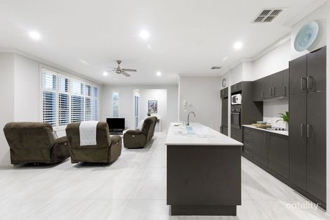 Property photo of 2/2 Lake Weyba Drive Noosaville QLD 4566