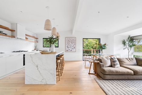 Property photo of 10 Valentine Street Rye VIC 3941