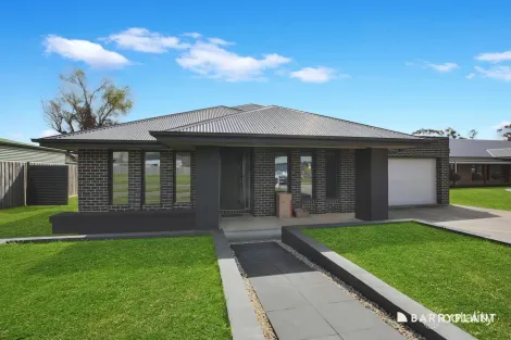 2a Nelson Rd, Trafalgar, VIC 3824