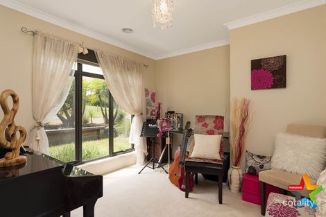 Property photo of 41 Valley Park Drive Mooroolbark VIC 3138