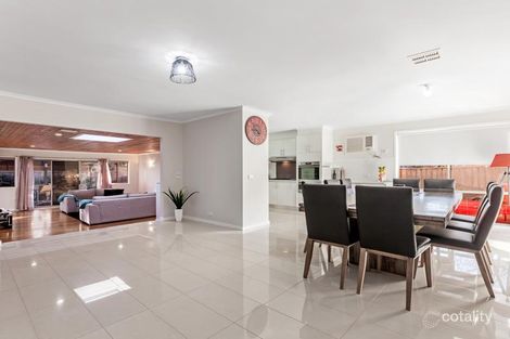Property photo of 14 Jasmine Drive Mill Park VIC 3082