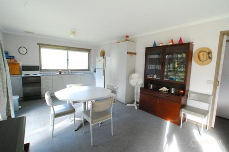 Property photo of 5 Centre Road Loch Sport VIC 3851