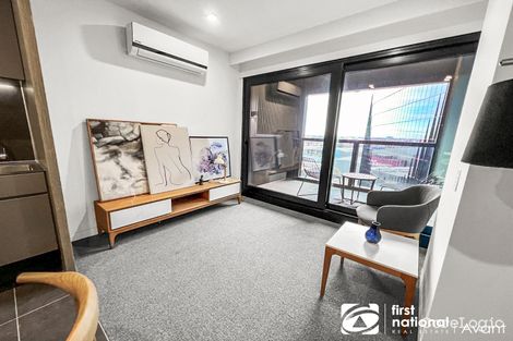 Property photo of 1307/8 Pearl River Road Docklands VIC 3008